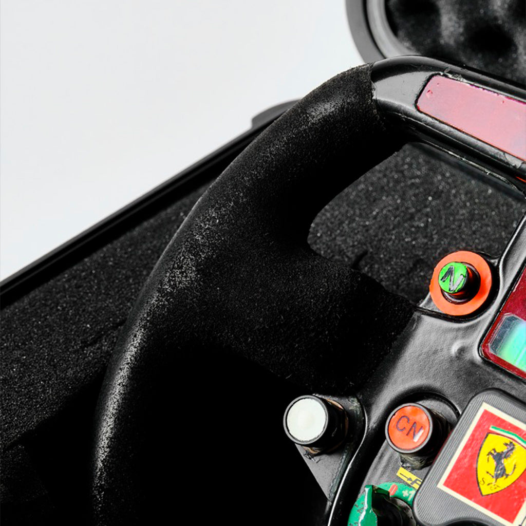 Ferrari F310B (1997) – Volante autentico