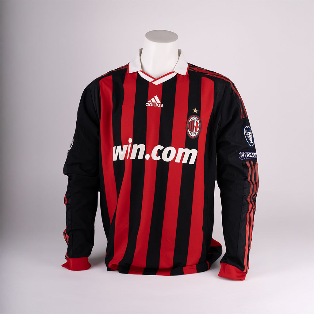 Ronaldinho – AC Milan 2009/2010 (indossato in partita – contro il Real Madrid)