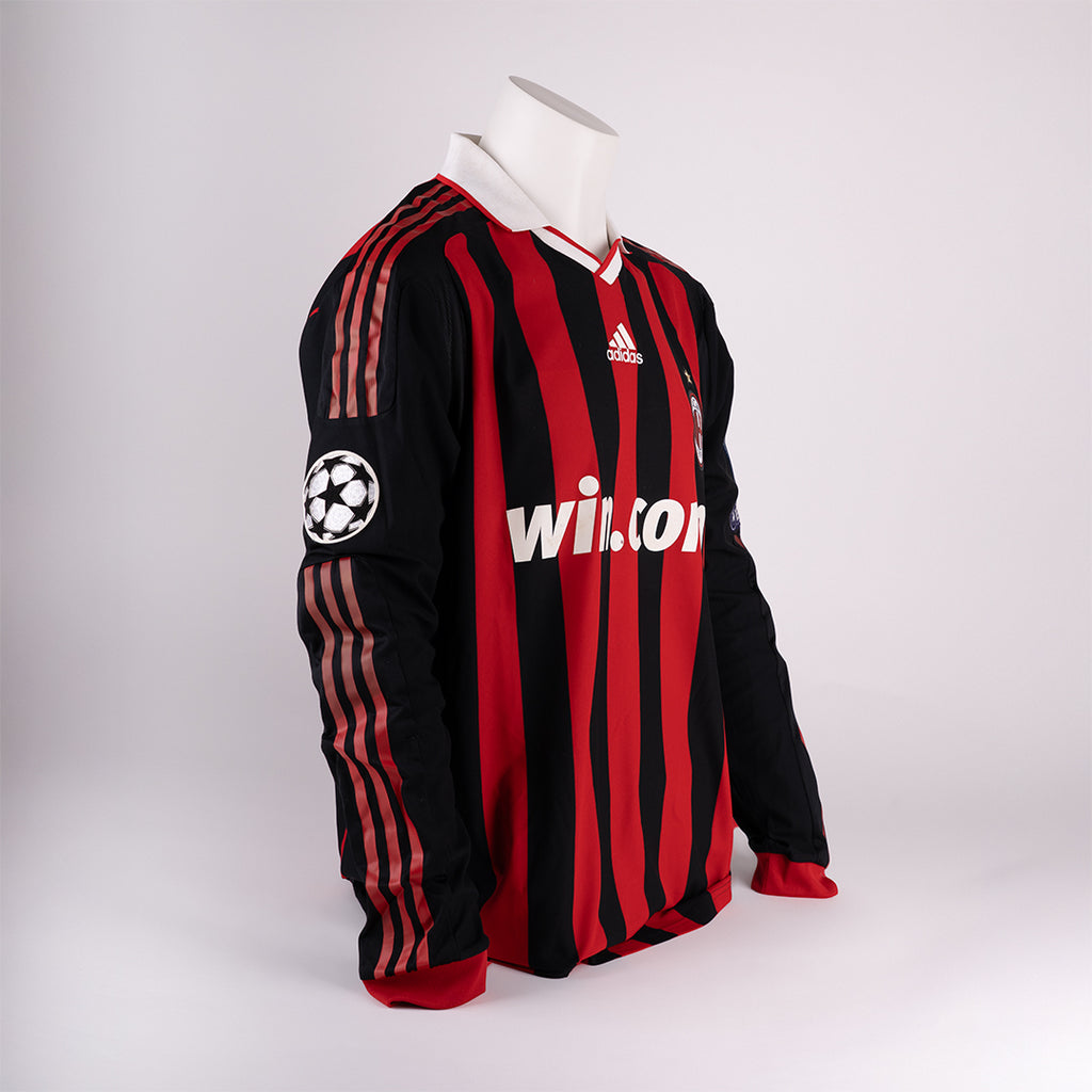 Ronaldinho – AC Milan 2009/2010 (indossato in partita – contro il Real Madrid)