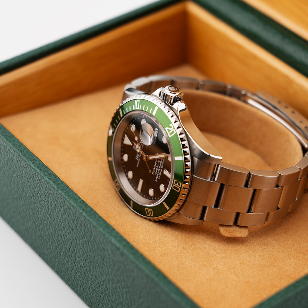 Rolex Submariner 16610LV "Fat Four"