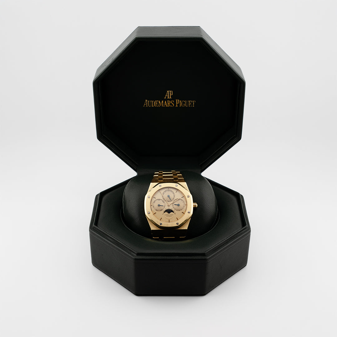 Audemars Piguet - Royal Oak Perpétuel Ref. 25654BA