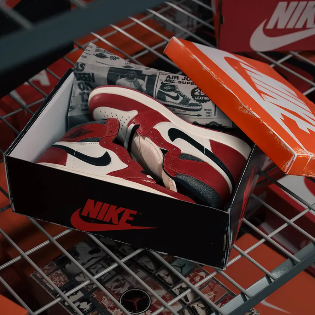 Air Jordan 1 Retro High OG “Chicago” Lost & Found (2022)