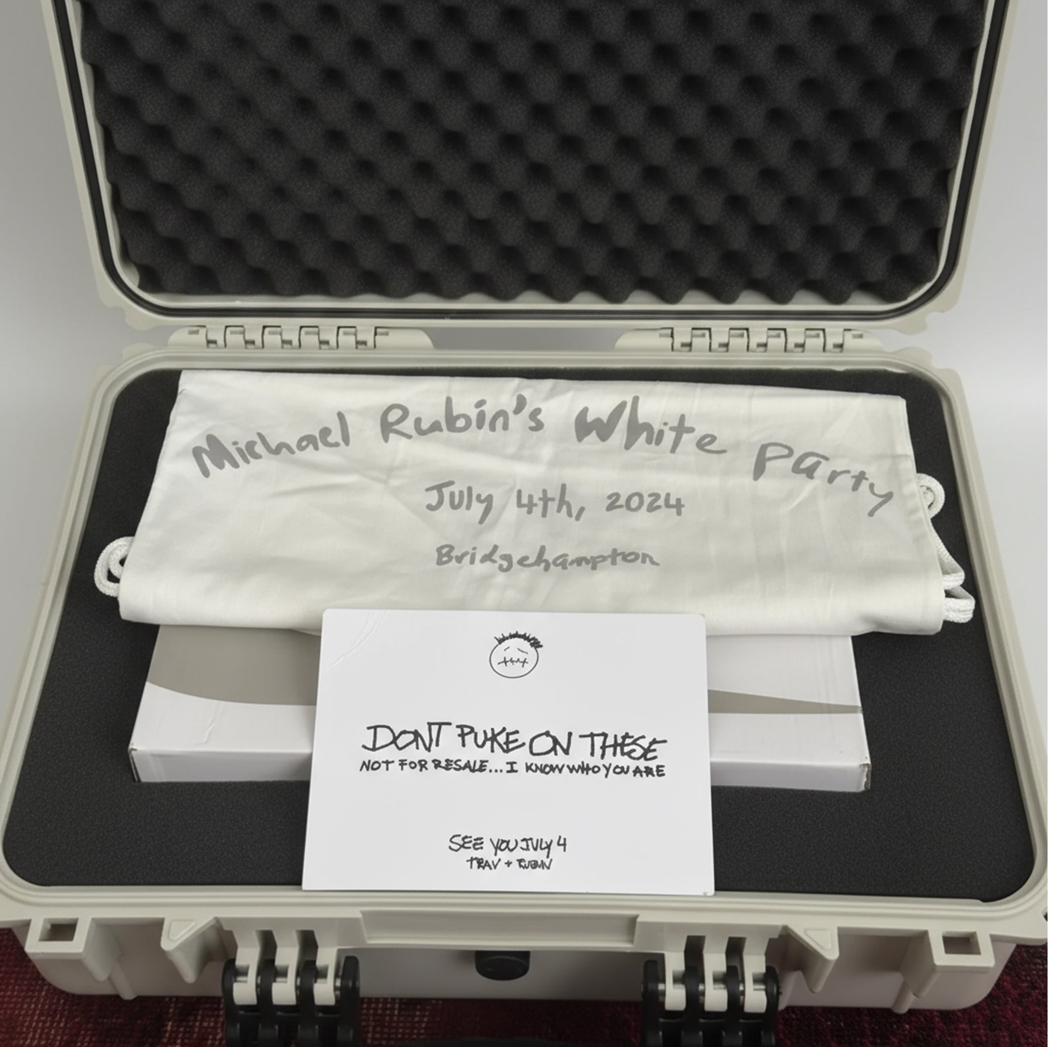 Air Jordan 1 Low Travis Scott - Michael Rubin White Party